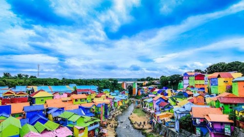 Kampung Warna Warni Jodipan, Wisata Wajib Dikunjungi Di Kota Malang - Arfand Motorent – Rental Sepeda Motor Murah Malang